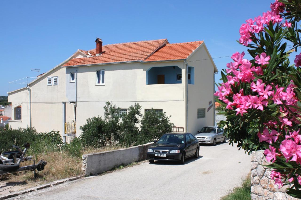 Apartments By The Sea Jezera, Murter - 5063 Bagian luar foto