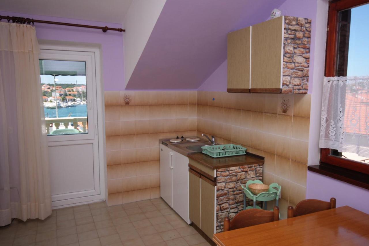 Apartments By The Sea Jezera, Murter - 5063 Bagian luar foto